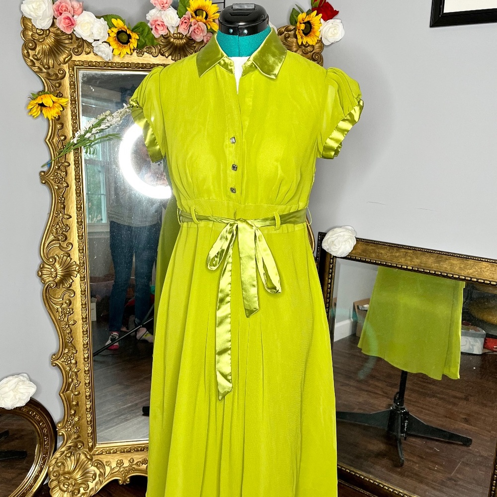 Vintage Green 1940's Style Dress